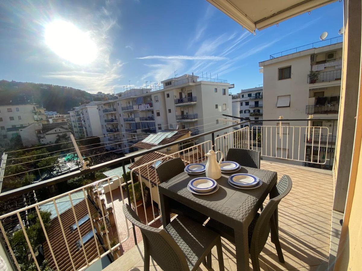 The Reef Apartment Sorrento Exteriör bild
